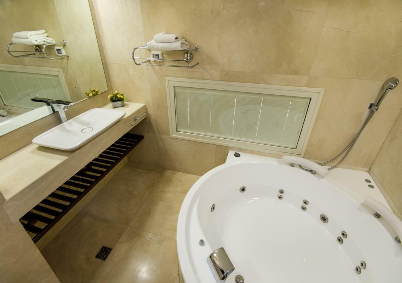 Ha-Aliya Sea View Apartman Naharija Kültér fotó