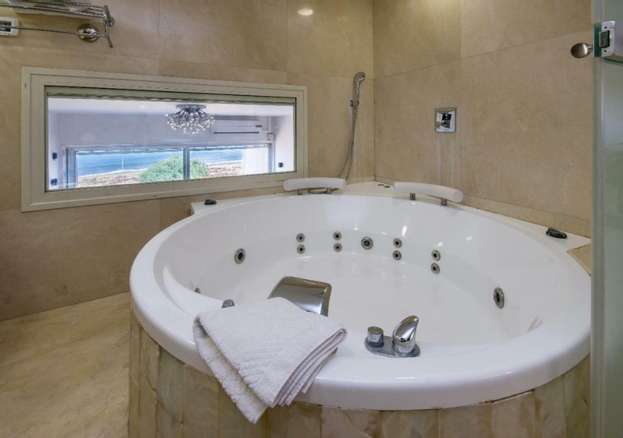 Ha-Aliya Sea View Apartman Naharija Kültér fotó